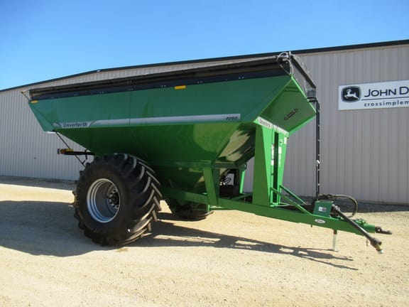 2024 Unverferth 1060 Equipment Image0