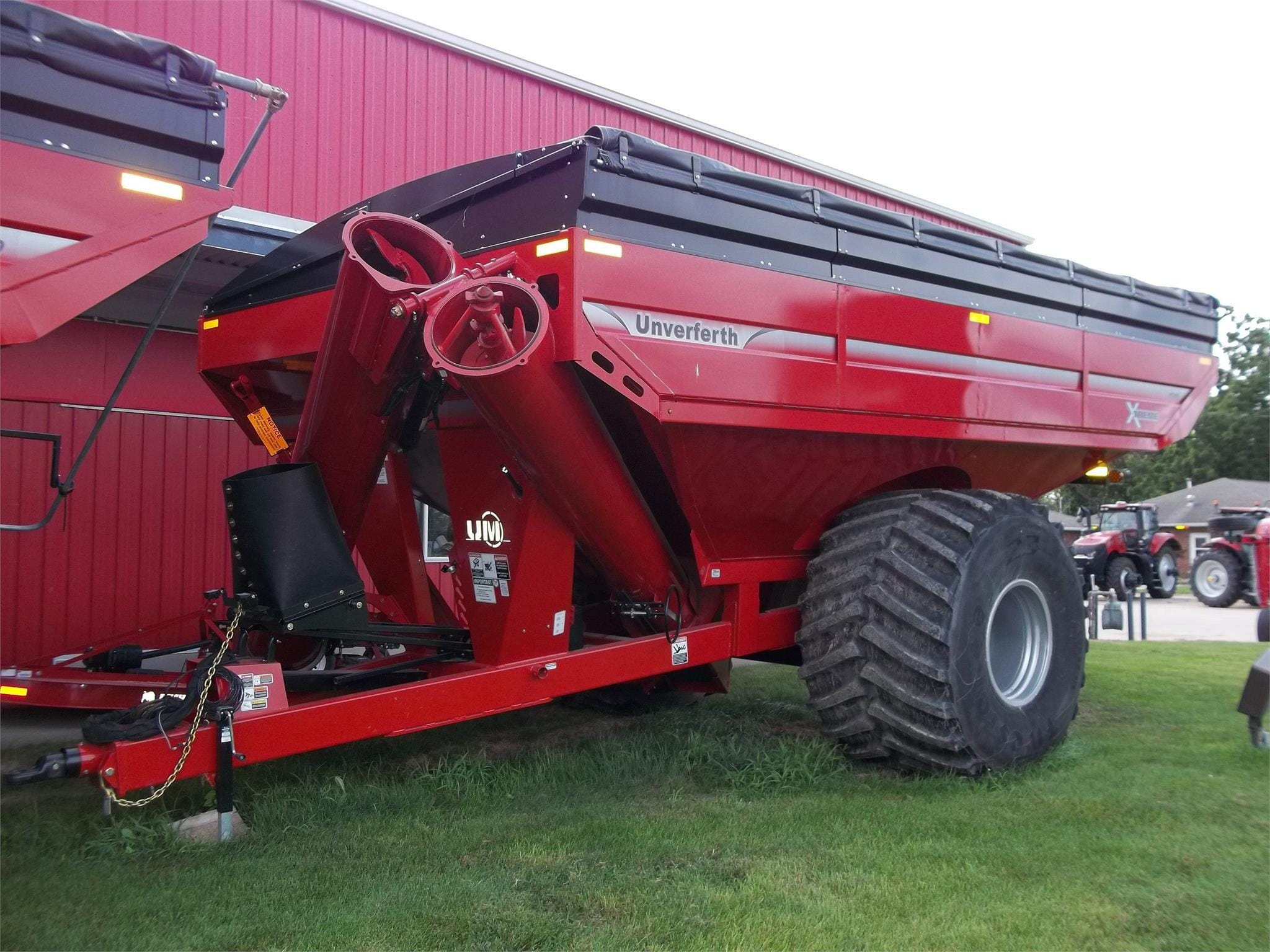 2024 Unverferth 1319 Equipment Image0