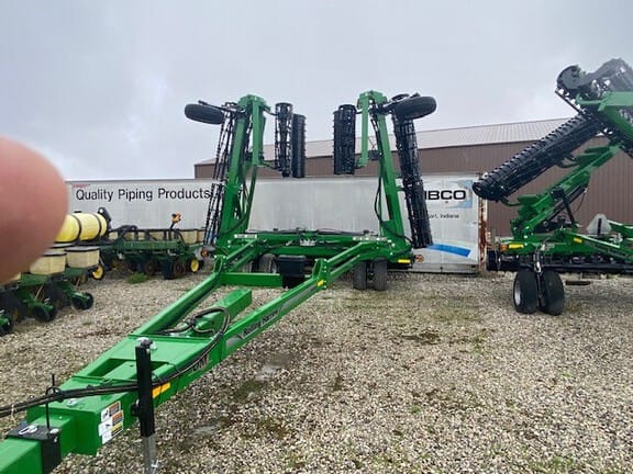 2024 Unverferth 1645D Equipment Image0