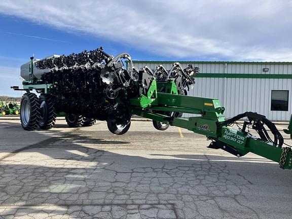Image of Unverferth Raptor 2030DT equipment image 1