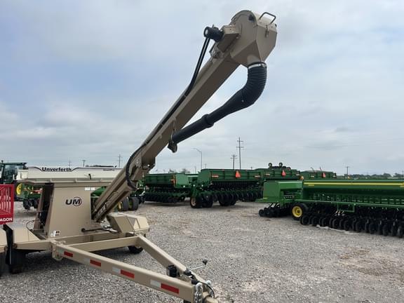Image of Unverferth Seed Pro 210 equipment image 1