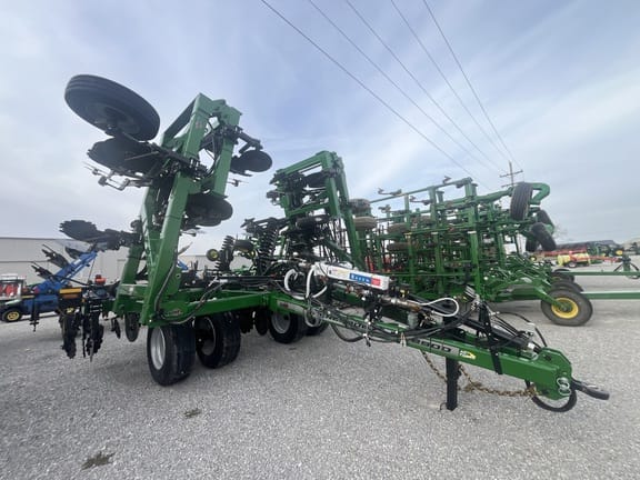 2024 Unverferth 2500 Equipment Image0