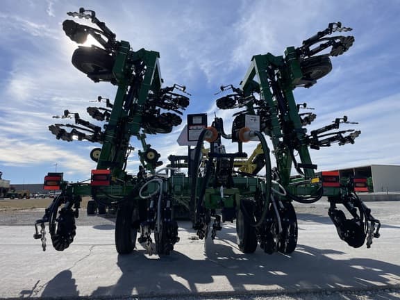 Image of Unverferth 2500 equipment image 3