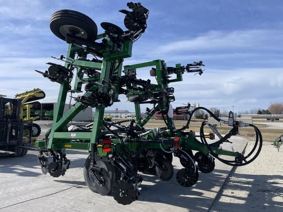 Image of Unverferth 2500 equipment image 2