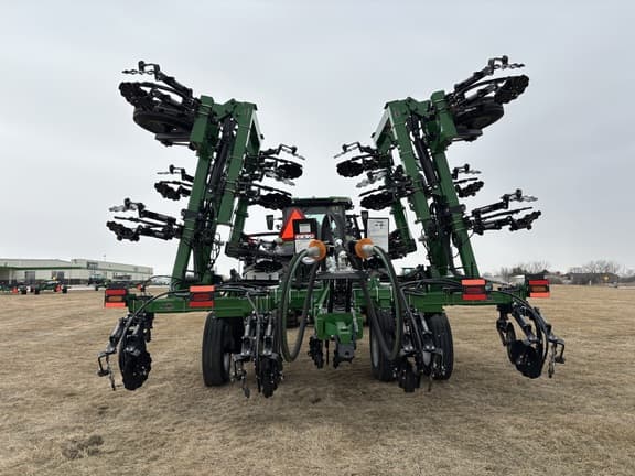 Image of Unverferth 2500 equipment image 4