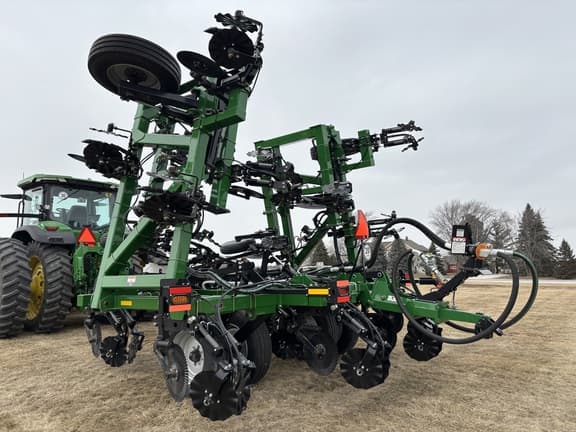 Image of Unverferth 2500 equipment image 3