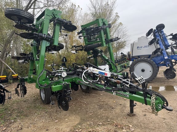 2024 Unverferth Renegade Equipment Image0