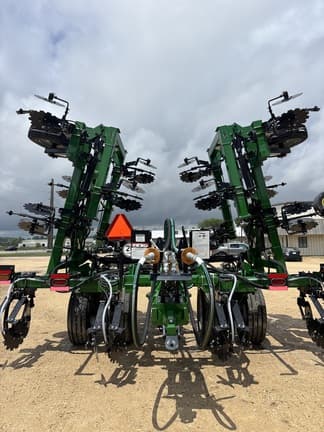 Image of Unverferth 2500 equipment image 3