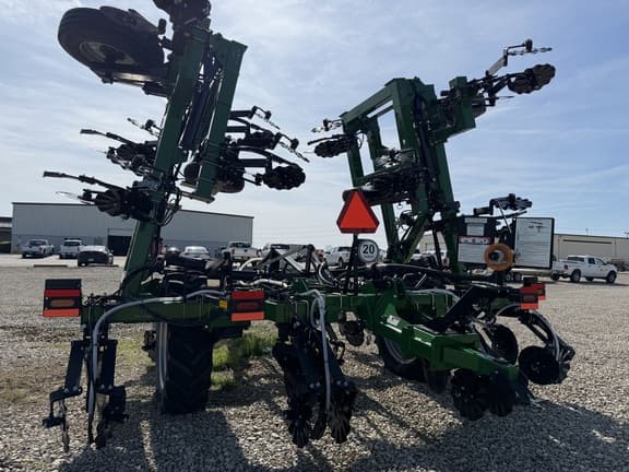 Image of Unverferth 2500 equipment image 3