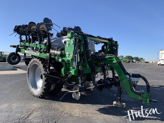 2024 Unverferth Nutrimax 2600 Equipment Image0