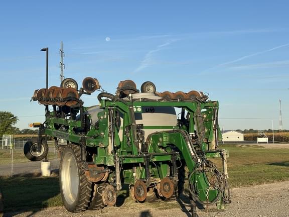 Image of Unverferth Nutrimax 2600 equipment image 1