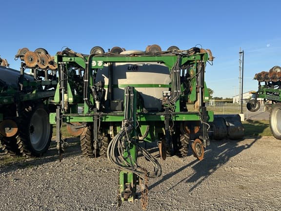 Image of Unverferth Nutrimax 2600 equipment image 1