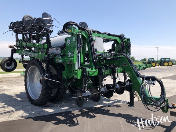 2024 Unverferth Nutrimax 2600 Equipment Image0