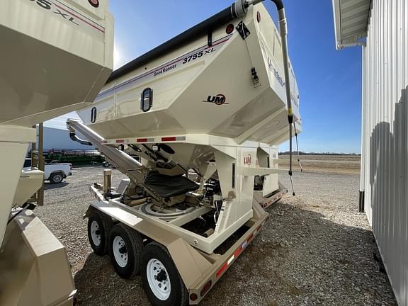 Image of Unverferth Seed Runner 3755XL equipment image 3