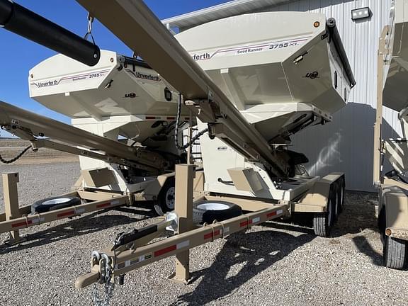 Image of Unverferth Seed Runner 3755XL equipment image 1