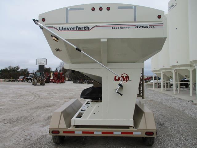 Image of Unverferth Seed Runner 3755XL equipment image 3