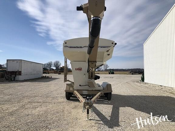 Image of Unverferth Seed Runner 3755XL equipment image 4