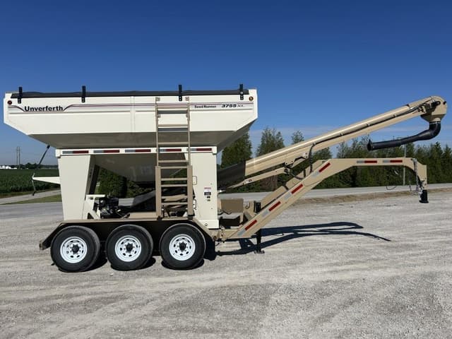 Image of Unverferth Seed Runner 3755XL equipment image 3