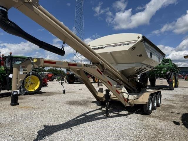 2024 Unverferth Seed Runner 3755XL Equipment Image0