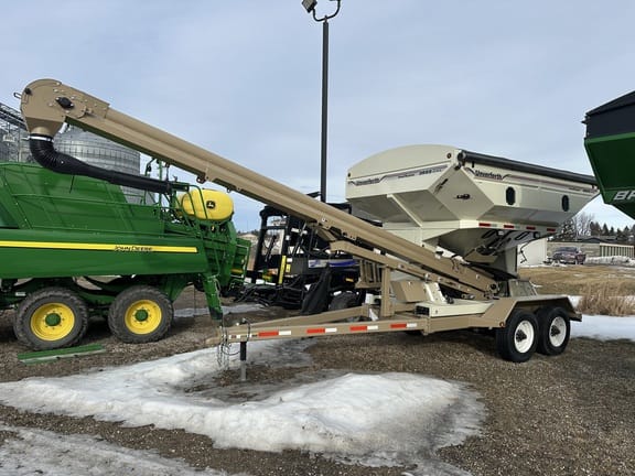 2024 Unverferth 3955DXL Equipment Image0