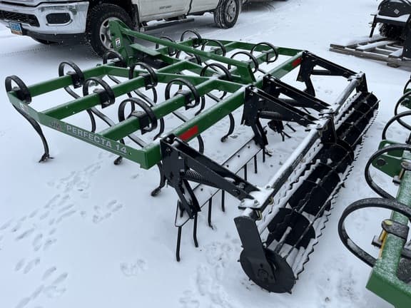 Image of Unverferth Perfecta equipment image 2