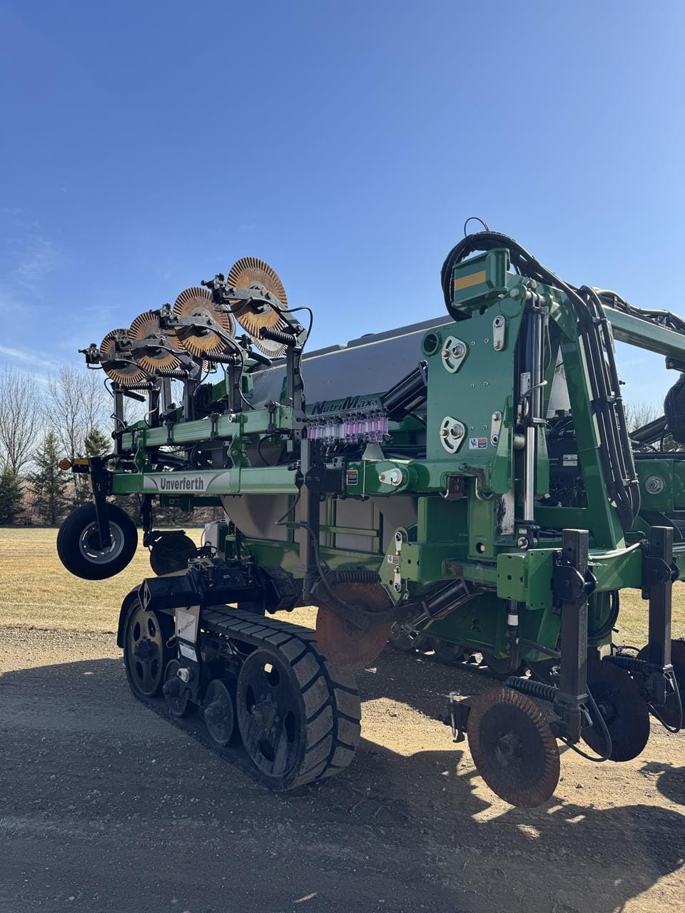 2024 Unverferth Nutrimax 2600 Equipment Image0