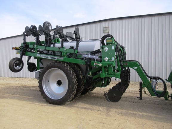 2024 Unverferth Nutrimax 2600 Equipment Image0