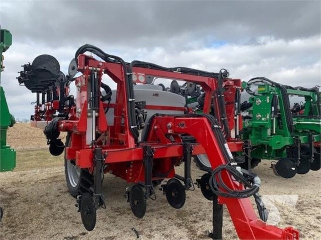 2024 Unverferth Nutrimax 2600 Equipment Image0