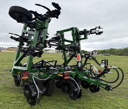 Image of Unverferth 2500 equipment image 4