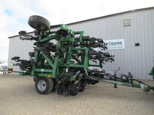 2025 Unverferth Renegade 3500 Image