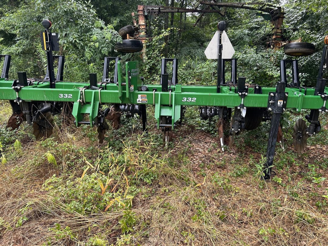 Image of Unverferth Ripper-Stripper 332 Primary image