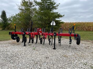 Main image Unverferth Zone-Builder 132