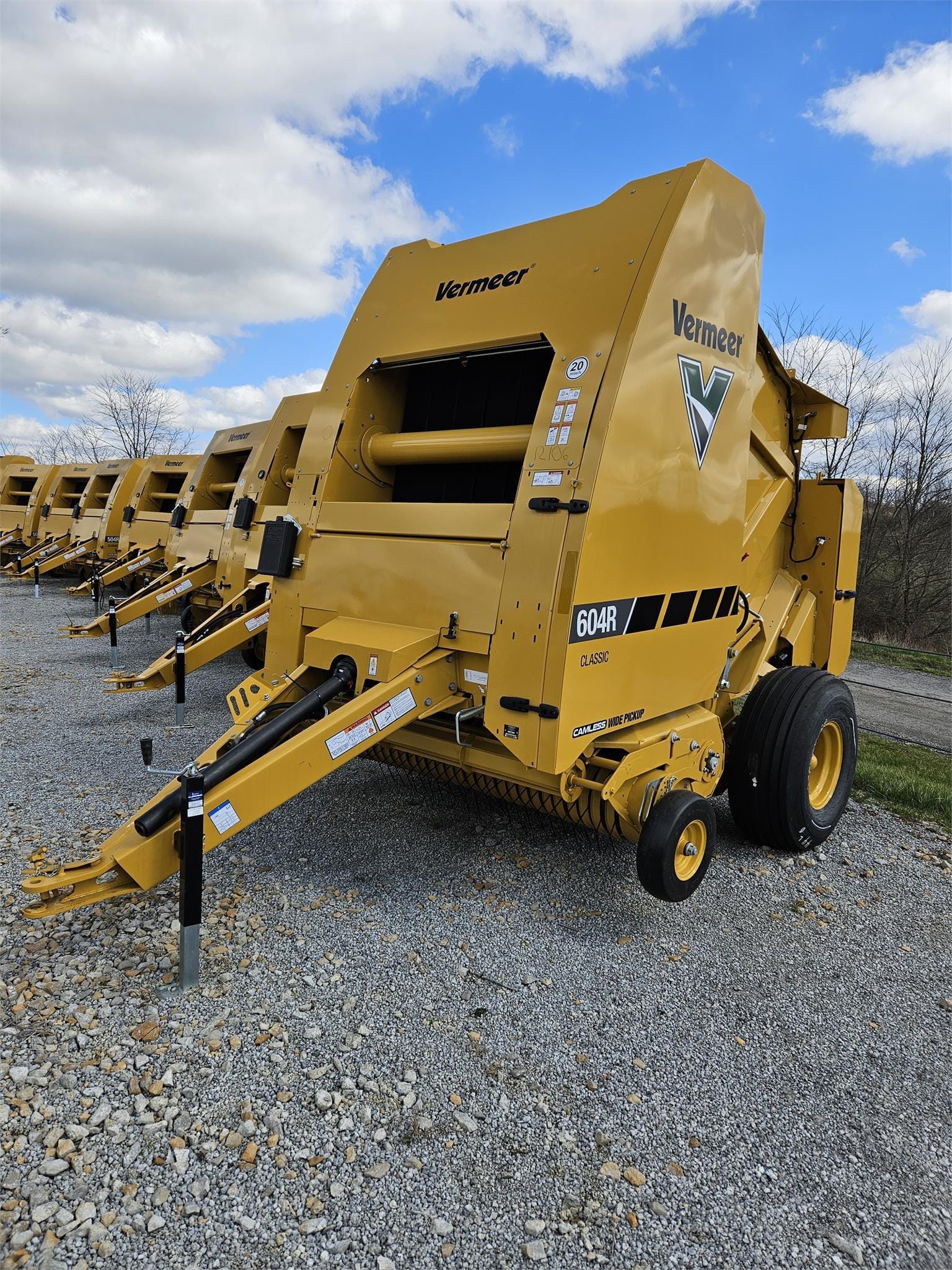 2024 Vermeer 604R Equipment Image0