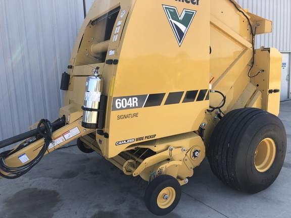 Image of Vermeer 604R Signature equipment image 3