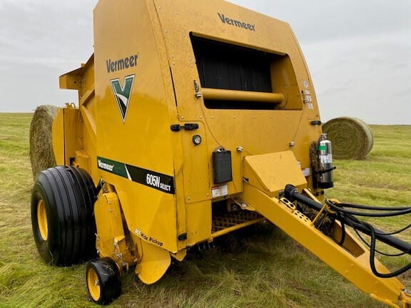 2024 Vermeer 605N Select Equipment Image0