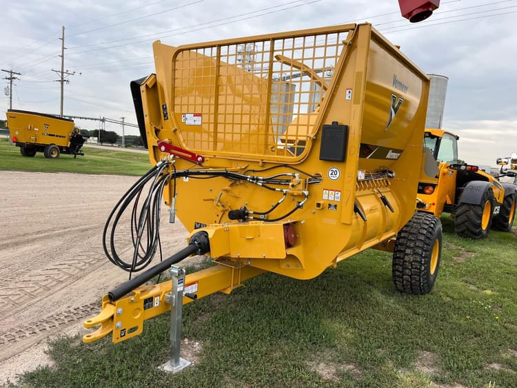 2023 Vermeer BPX9010 Hay and Forage Bale Processors for Sale Tractor Zoom