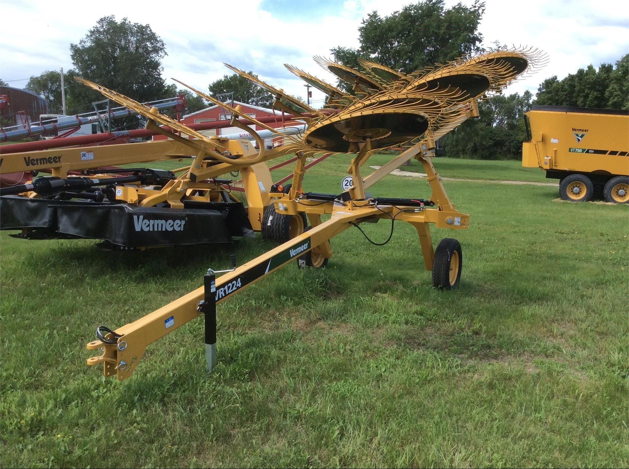 2024 Vermeer VR1224 Equipment Image0