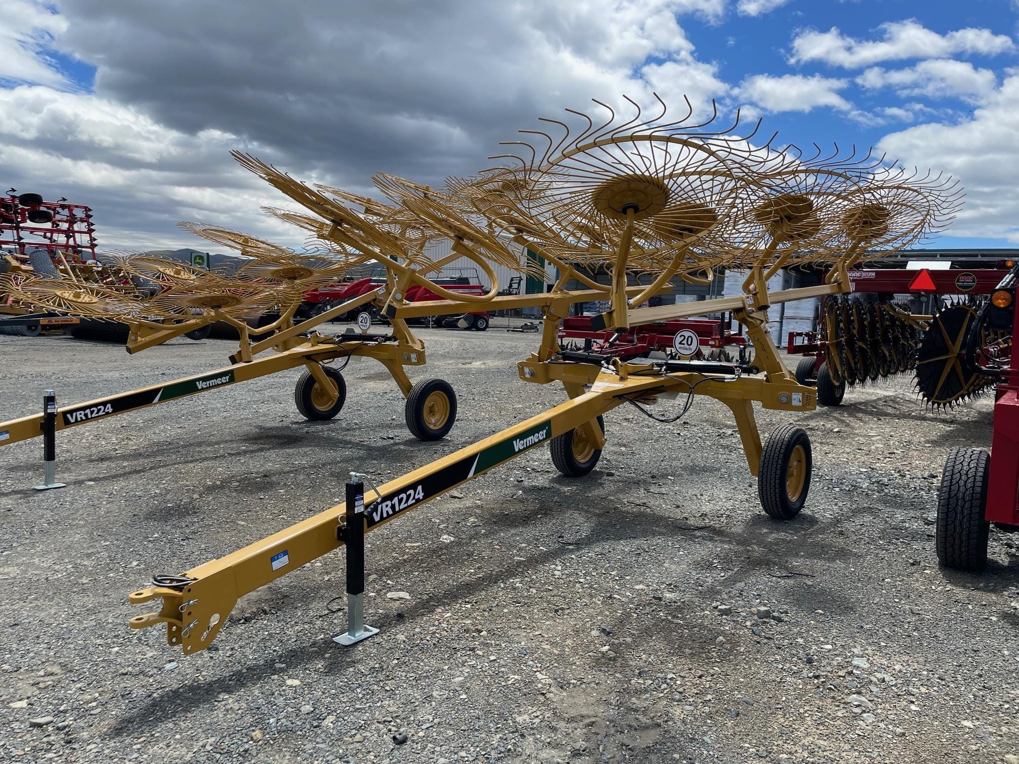 2024 Vermeer VR1224 Equipment Image0