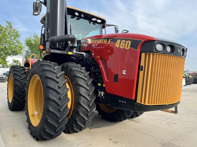Image of Versatile 460 equipment image 2