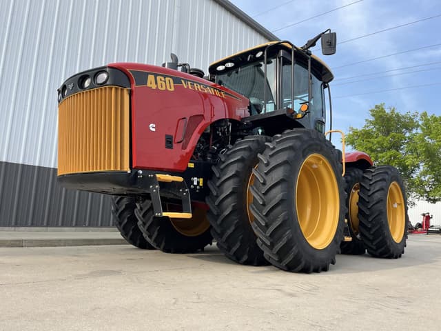 Image of Versatile 460 equipment image 1