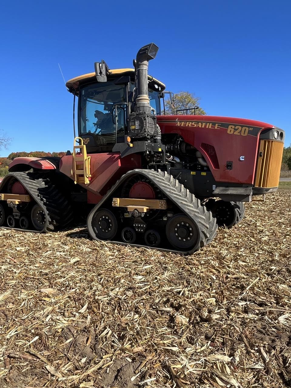 Image of Versatile 620DT Image 1