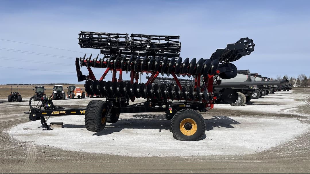 Image of Versatile Fury HS350 Primary Image