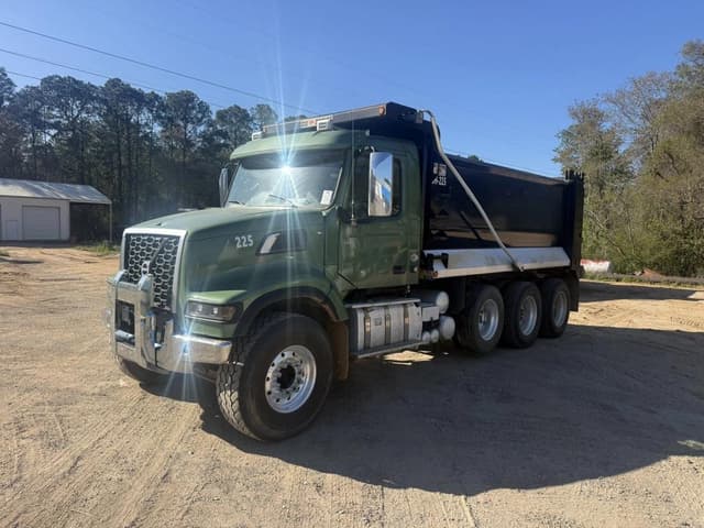 Image of Volvo VHD equipment image 1