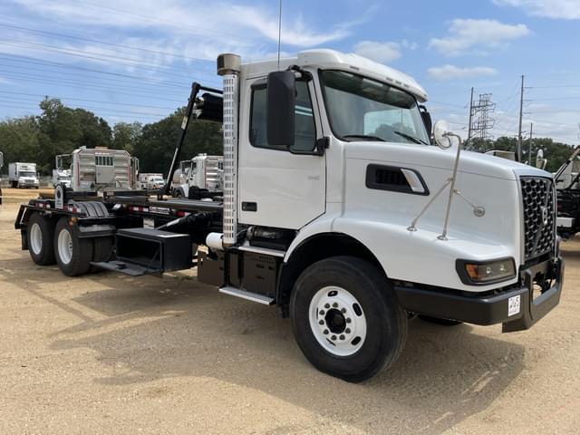 Image of Volvo VHD64 equipment image 4