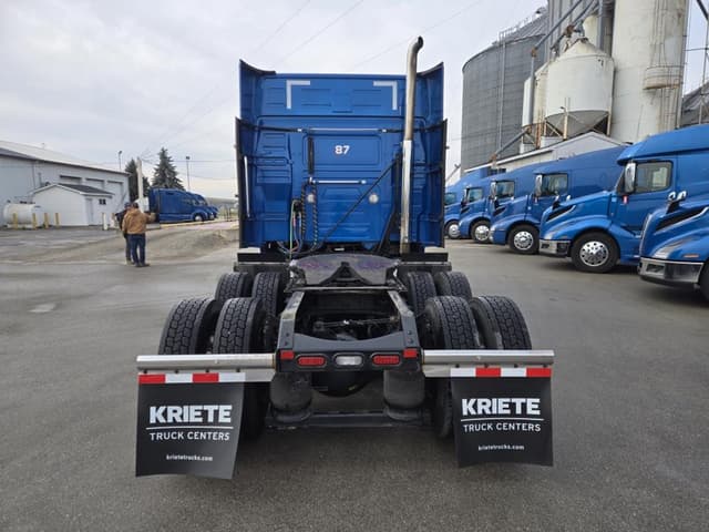 Image of Volvo VNL equipment image 3