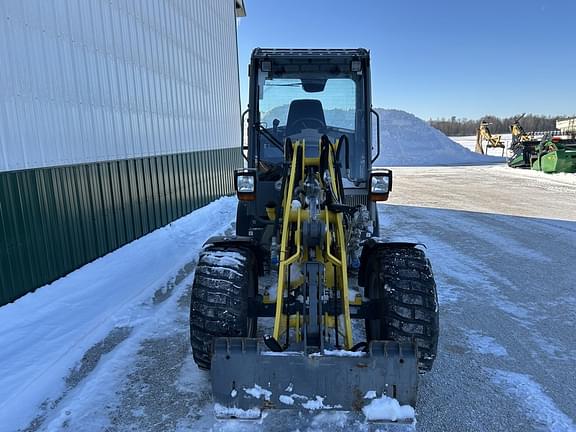 Image of Wacker Neuson WL38 equipment image 2