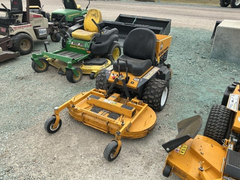 2024 Walker MB27I Equipment Image0