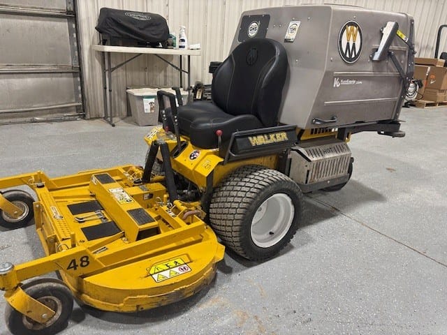 2024 Walker MT27IGHSA Equipment Image0