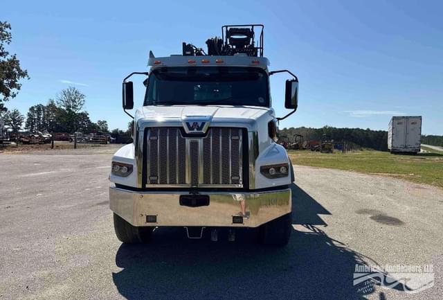 Image of Western Star 47X equipment image 3
