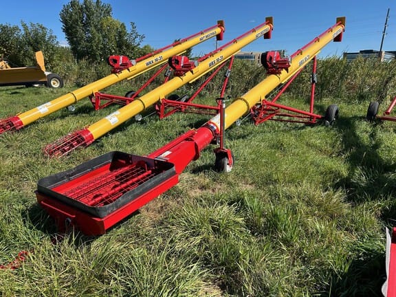 2024 Westfield WRX10-31 Equipment Image0